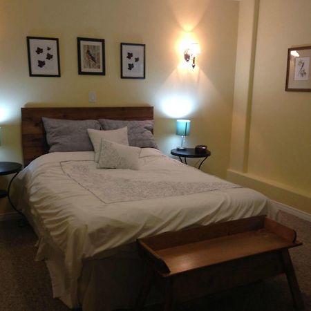 The Treehouse Bed And Breakfast Flesherton Exterior foto